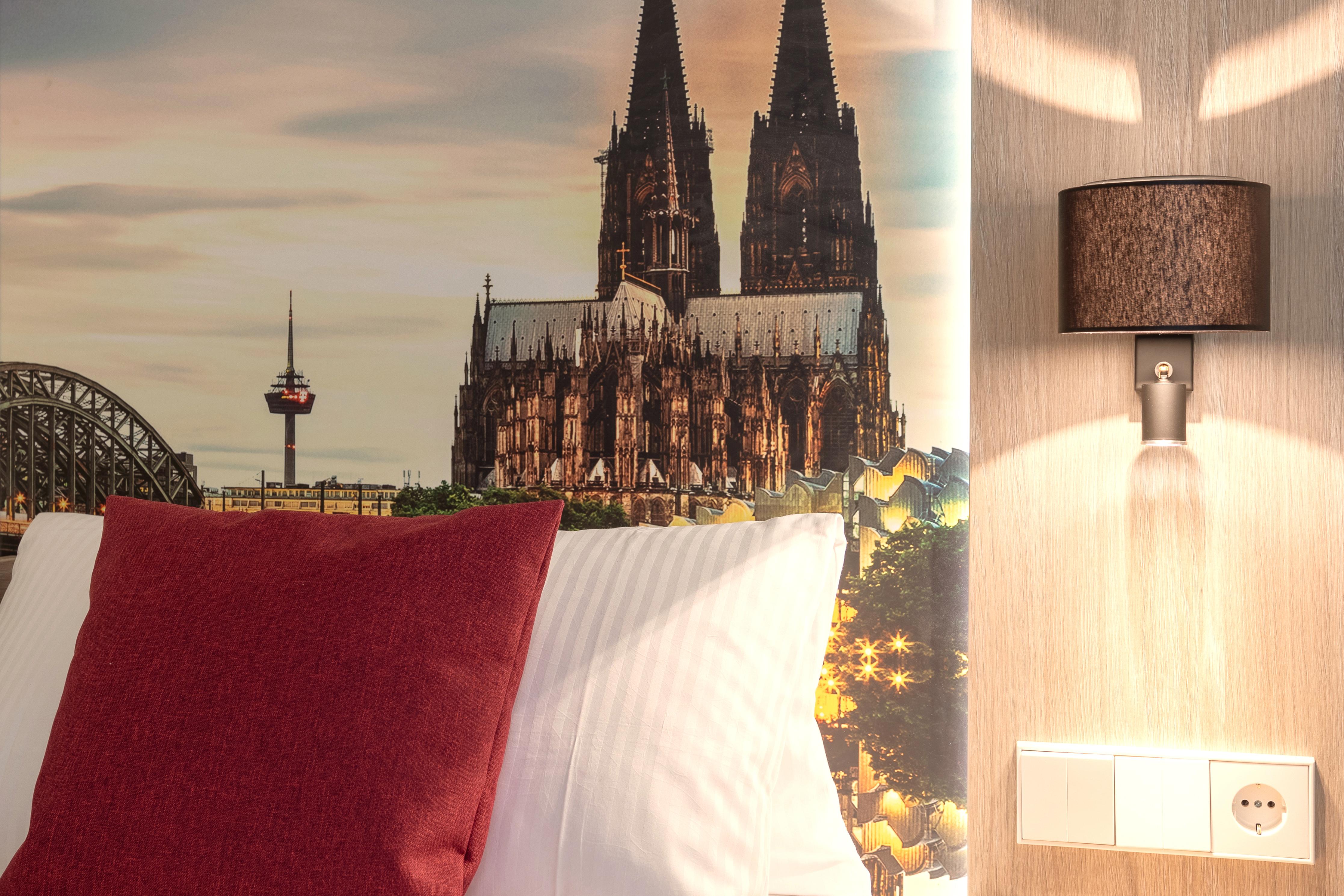 Cityclass Caprice Am Dom - Superior Hotel Köln