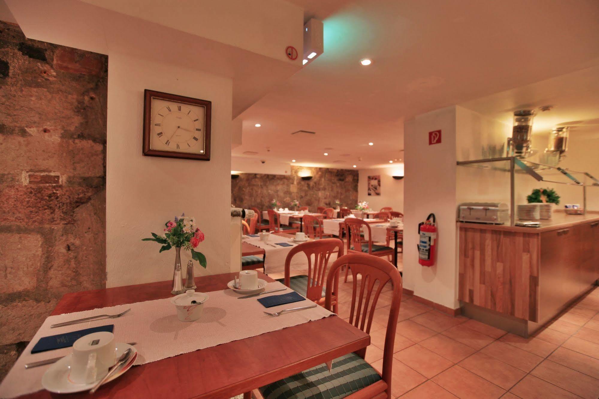 Hotel Cityclass Caprice Am Dom - Superior 3*